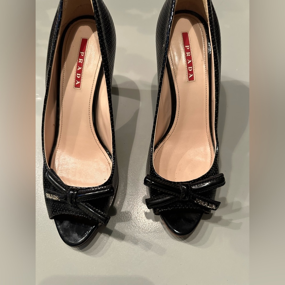 Cute Prada Black Bow Peep Toe Pumps